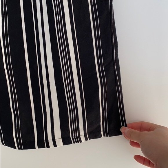 Guess Striped Jumpsuit - Picture 4 of 9